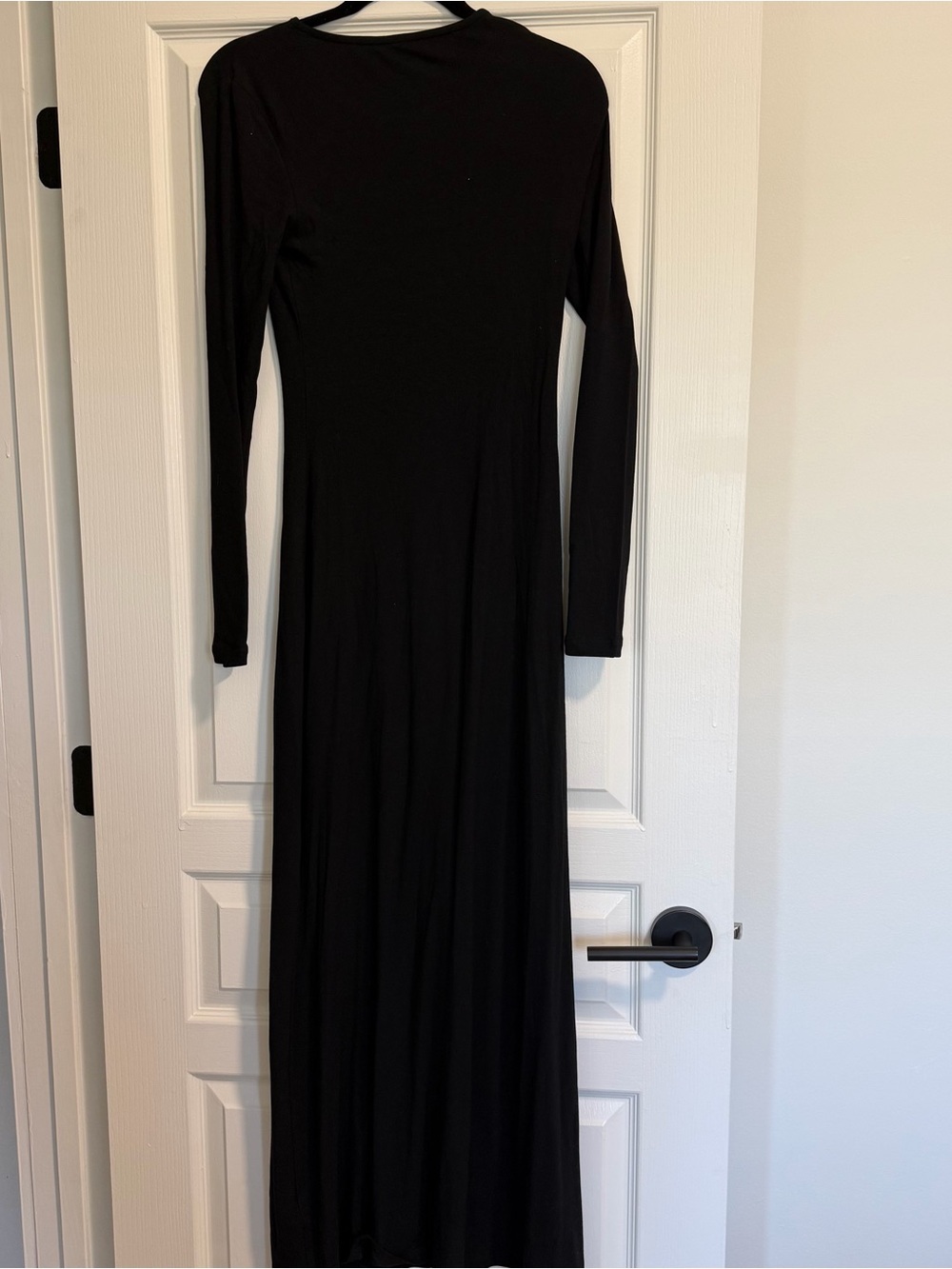 NWT COMMENSE Classic Long Sleeve Black Maxi Dress